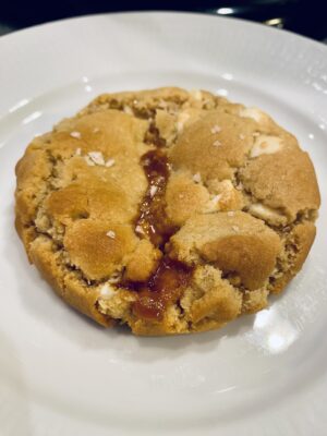 Salt caramel cookie